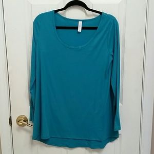Lularoe med teal Lynnae